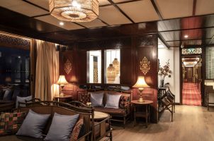 laos-heritage-line-anouvong-bawa-tours-travelBar-Lounge