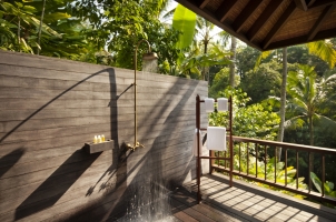Como Shambhala Estate - Retreat Villa Shower