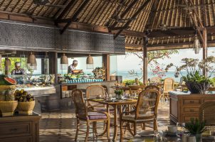 bali-at-jimbaran-bay-bawa-tours-travel-aman-Wantilan-Breakfast-BAL_1514