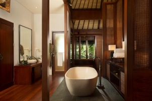 The Legian Bali - Beach House Bathroom