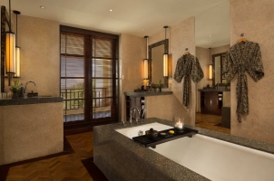 The Legian Bali - Seminyak Suite Bathroom