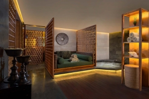 The Legian Bali - Spa Jacuzzi Area