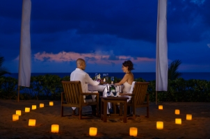 The Oberoi Beach Resort Bali - Romantic dinner