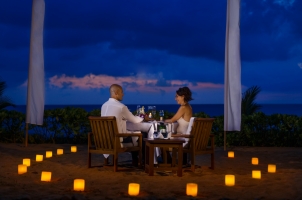 The Oberoi Beach Resort Bali - Romantic dinner