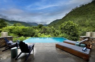 bhutan-andbeyond-punakha-river-lodge-bawa-tours-travel-pool