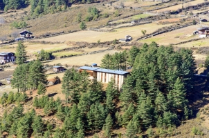 Amankora Gangtey - View
