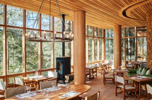 bhutan-six-senses-bumthang-bawa-tours-travel-Restaurant_Tongtshang_interior