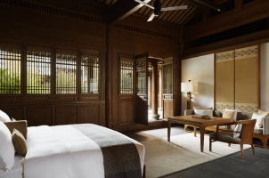 Amandayan - Courtyard Suite bedroom