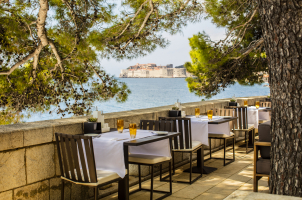 croatia-villa-dubrovnik-bawa-tours-travel-gardino-restaurant