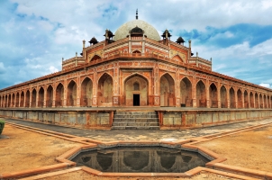 India - Humayun Great Mogul mausoleum New Delhi