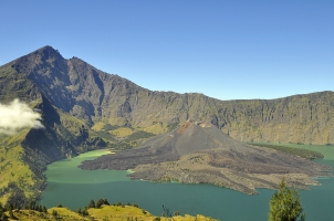 Indonesia - Jari Baru Mount