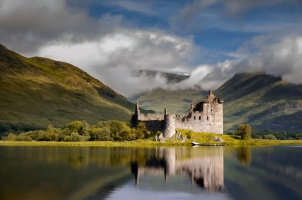 Scotland - Reflection of Kilchurn Castle in Loch Awe Highlands