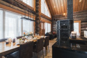 finnland-Reindeer-Manor-bawa-tours-travel-Reindeer-Manor-Villa_Dining-Area