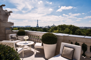 france-rosewood-de-crillon-bawa-tours-travel-bernstein-suite-terrace