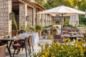 france-terre-blanche-hotel-spa-golf-resort-bawa-tours-travel-Soiree-provencale-1