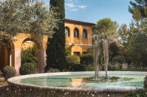 france-terre-blanche-hotel-spa-golf-resort-bawa-tours-travel-terre-blanche-spa-outdoor-6