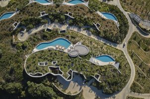 greece-mandarin-oriental-Costa-Navarino-bawa-tours-travel-Aerial_View_-_Villas
