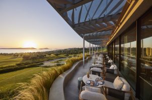 greece-mandarin-oriental-Costa-Navarino-bawa-tours-travel-Brasserie_de_la_Bay_-_Clubhouse_Restaurant