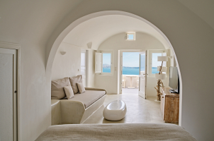 Mystique Santorini - 2 Senses Livingroom