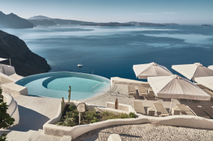 Mystique Santorini - Infinity Pool