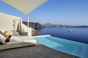 Mystique Santorini - Secrecy Villa Pool