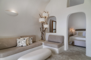 Mystique Santorini - Suite Interior