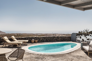 Vedema Santorini - Olympian Villa Pool