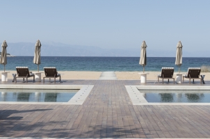 Amanzoe - Beach club