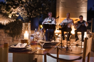 Amanzoe - Local musicians