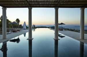 Amanzoe - Villa pool views