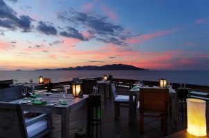 thailand-six-senses-koh-samui-bawa-tours-travel-dining-on-the-rocks