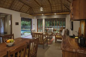 india-the-evolve-back-kuruba-safari-lodge-bawa-tours-travel-pool-Hut-Living