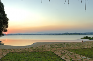 india-the-evolve-back-kuruba-safari-lodge-bawa-tours-travel-sun-set-infinity-Pool