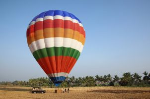 india-the-evolve-back-kamalapura-palace-bawa-tours-travel-Hot-Air-Balloon-5