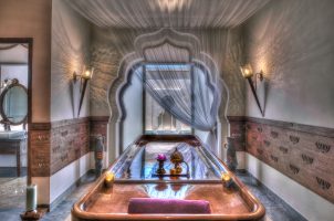india-the-evolve-back-kamalapura-palace-bawa-tours-travel-Lotus-Mahal-Spa-Room