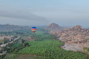 india-the-evolve-back-kamalapura-palace-bawa-tours-travel-hot-air-balloon-1