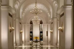 india-leela-palace-new-delhi-bawa-tours-travel-Banquet-Pre-Function-Area