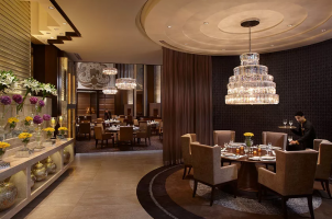 india-leela-palace-new-delhi-bawa-tours-travel-Jamavar-Indian-Speciality-Restaurant