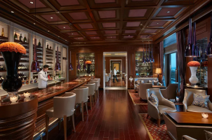 india-leela-palace-new-delhi-bawa-tours-travel-Le-Cirque-Franco-Italian-Fine-Dining-Restaurant