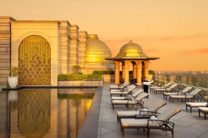 india-leela-palace-new-delhi-bawa-tours-travel-Swimming-Pool