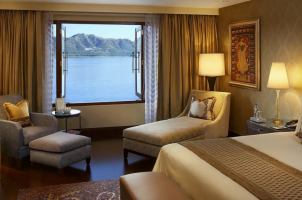 india-leela-palace-udaipur-bawa-tours-travel-Duplex-suite