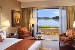 india-leela-palace-udaipur-bawa-tours-travel-Grand-Heritage-Garden-View-Room-with-Private-Pool