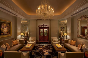 india-leela-palace-udaipur-bawa-tours-travel-Lobby-Lounge