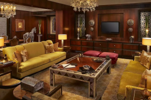 india-leela-palace-udaipur-bawa-tours-travel-Maharaja-Suite