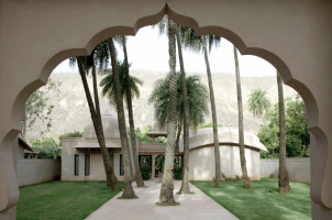 Amanbagh - Main pathways