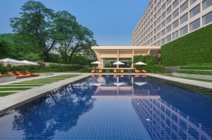 The Oberoi New Delhi - swimming pool