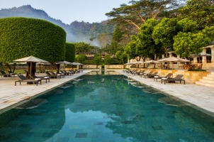 Amanjiwo - Main swimming pool