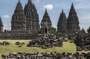 Amanjiwo - Prambanan Temple