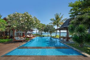 The-Sira-Bawa-TOurs-Travel-Three-Bedroom-Beach-House-Exterior