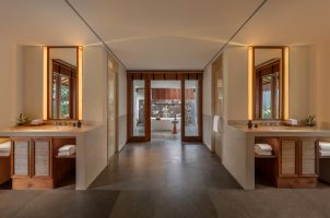 The-Sira-Bawa-Tours-Travel-Two-Bedroom-Lombok-Villa-Bathroom